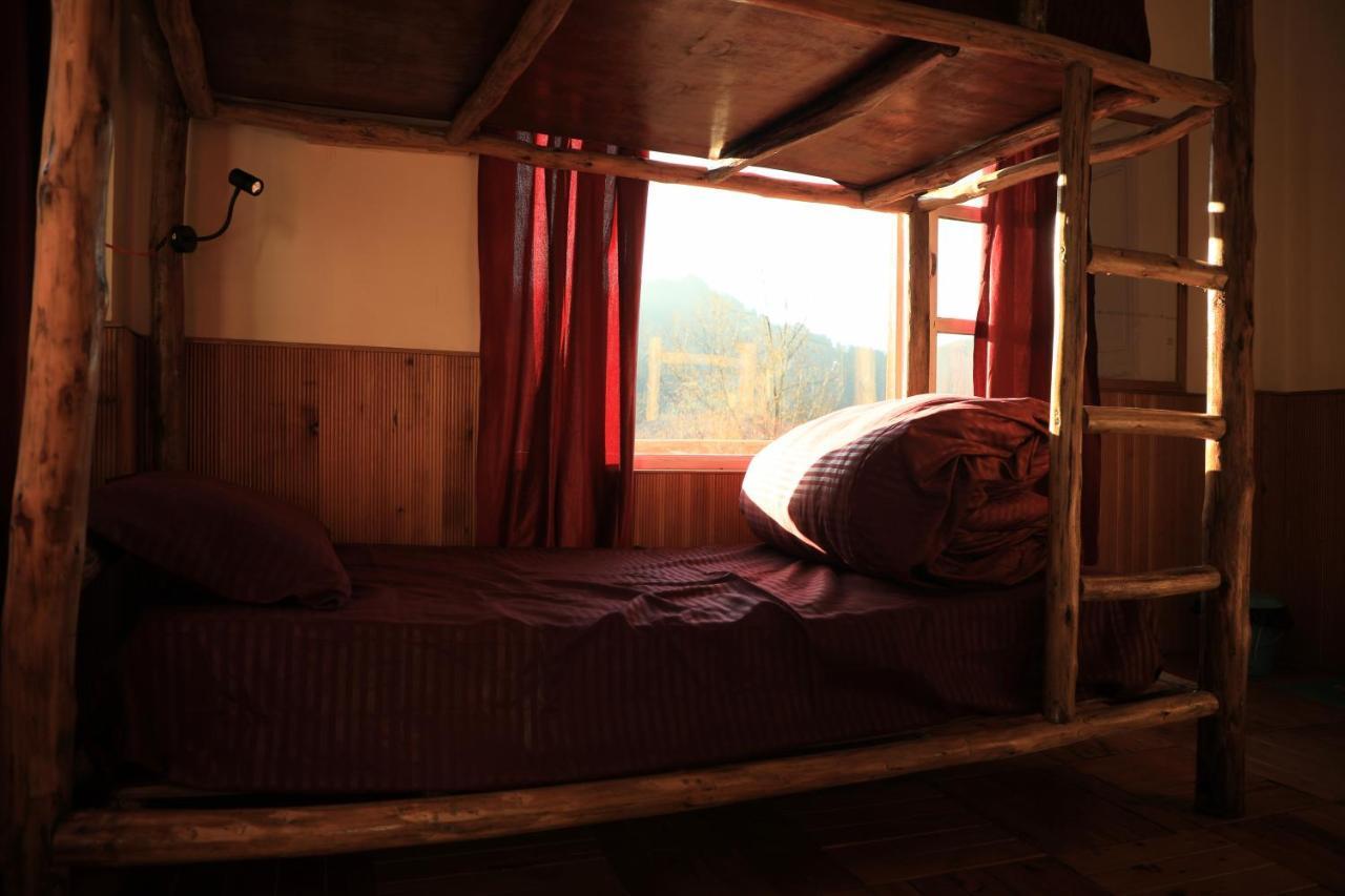 Odin Hostel Shoja Kültér fotó